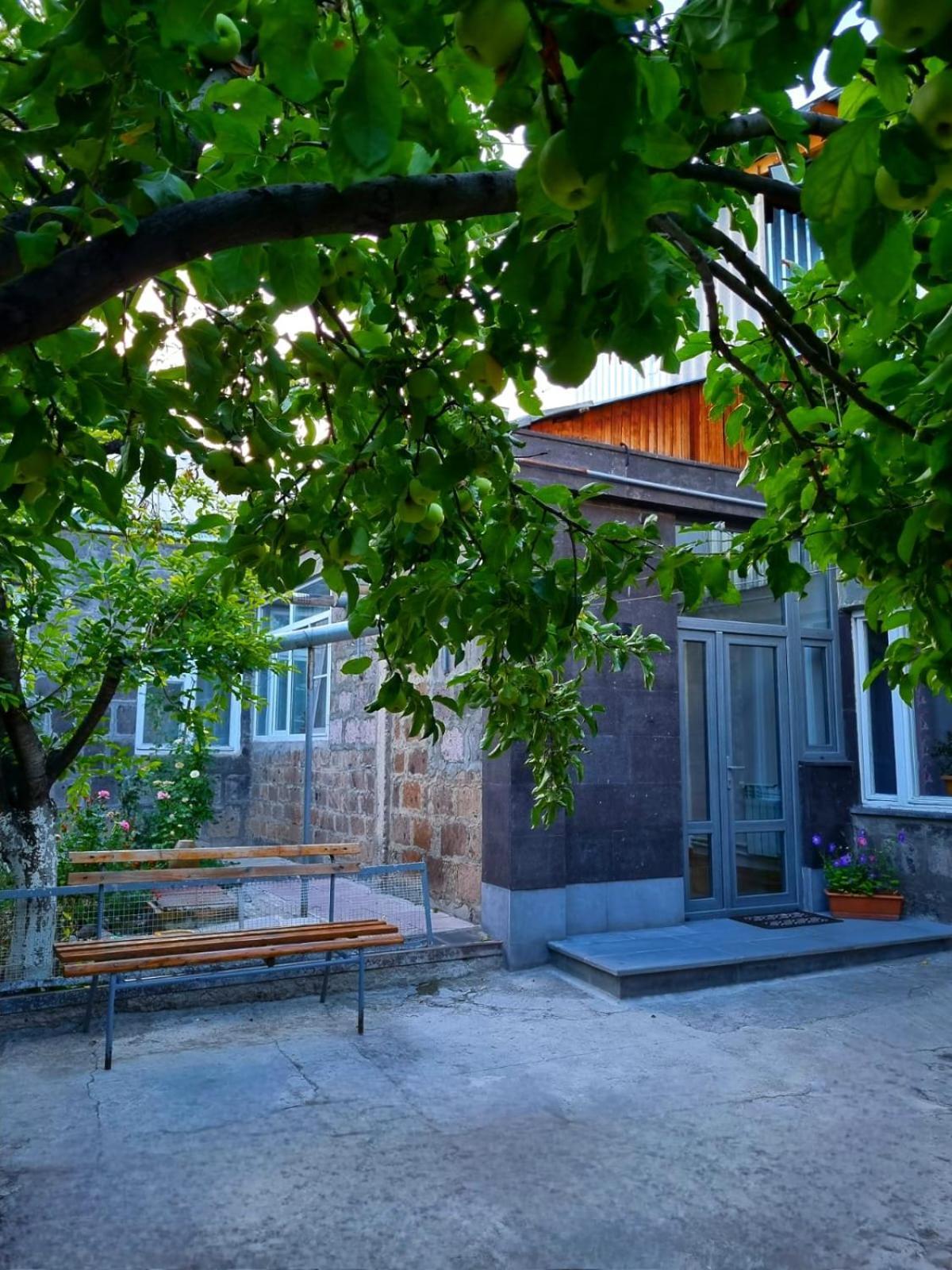 Guest House David'S B&B Giumri Zewnętrze zdjęcie